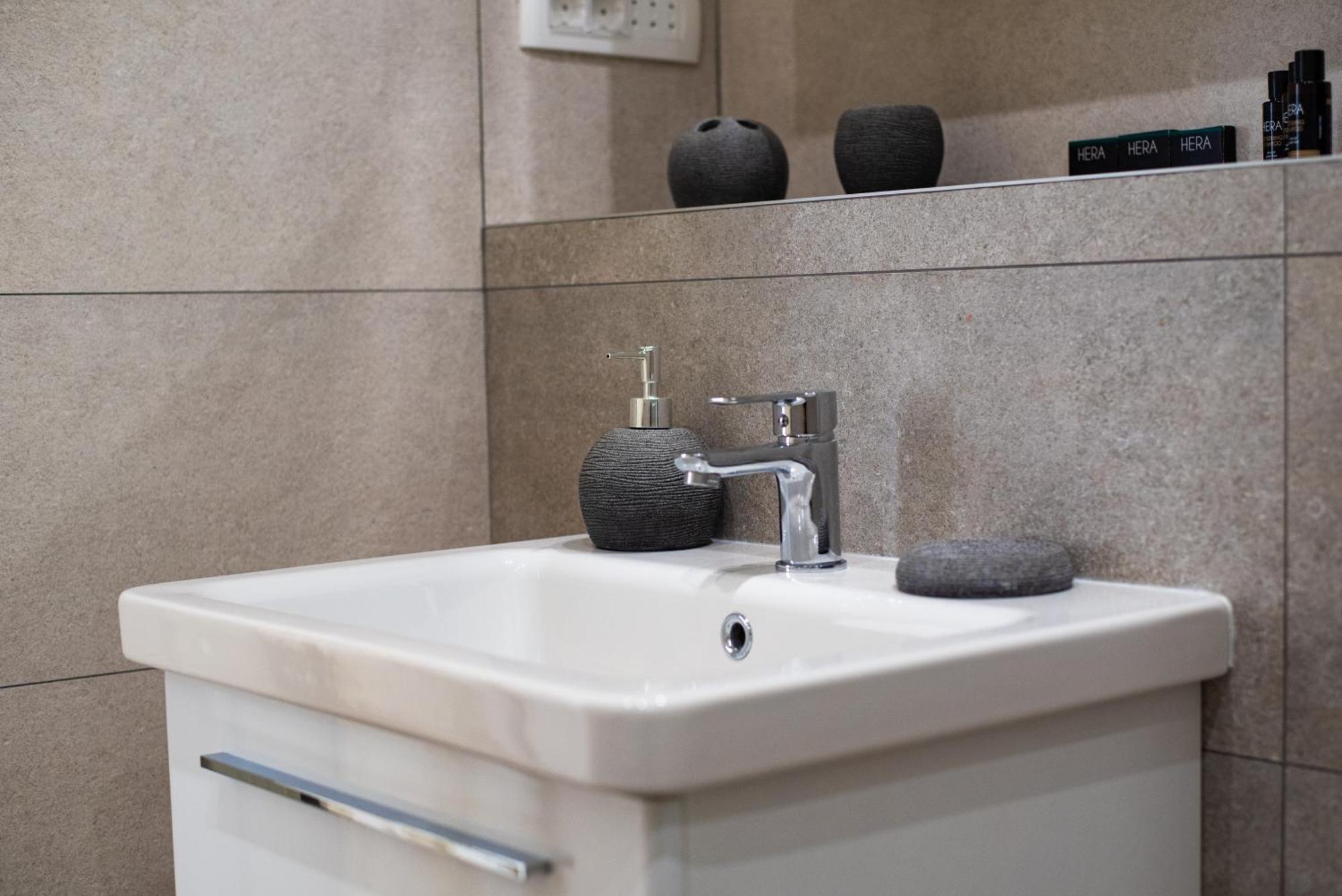 Apartment Dusan Residency Kotor